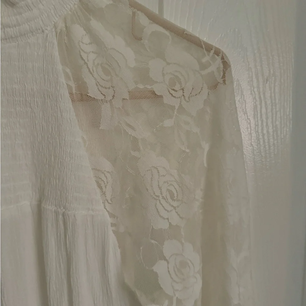 Top - Picture 2 of 3